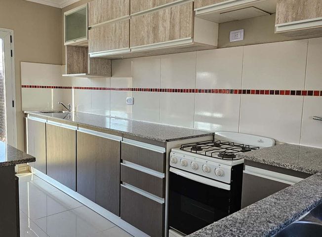 Vendo Casa  2 Dorm Cochera Doble en Reserva Tajamar