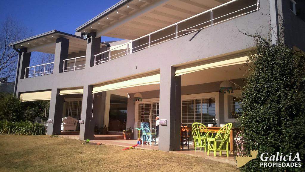 Exclusiva casa en Va Allende Golf, 4 dorm mas depend.