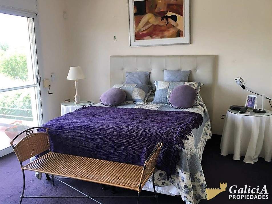 Exclusiva casa en Va Allende Golf, 4 dorm mas depend.