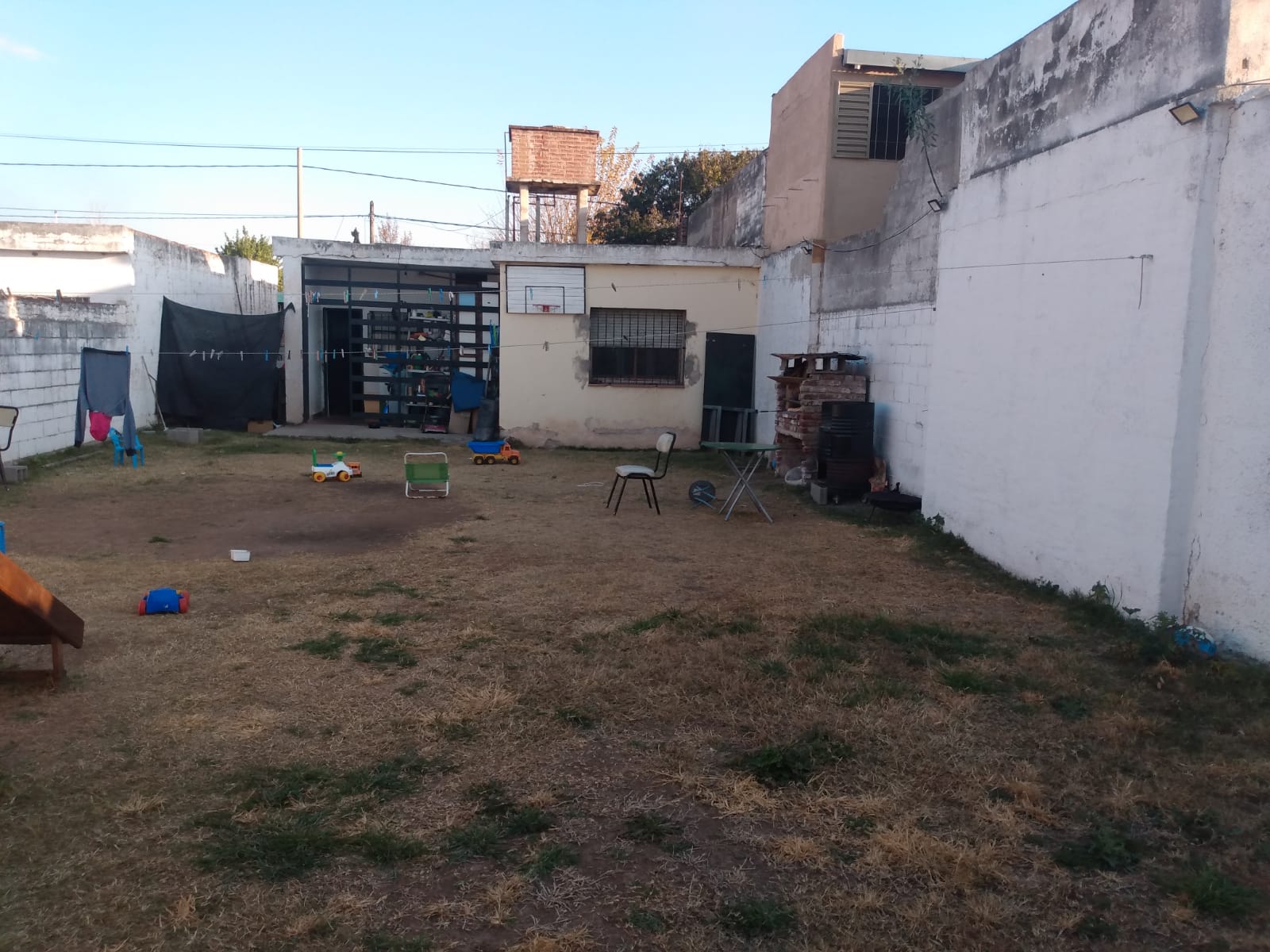 AMPLIO PATIO!- Casa 2 Dorm. B SAN NICOLAS