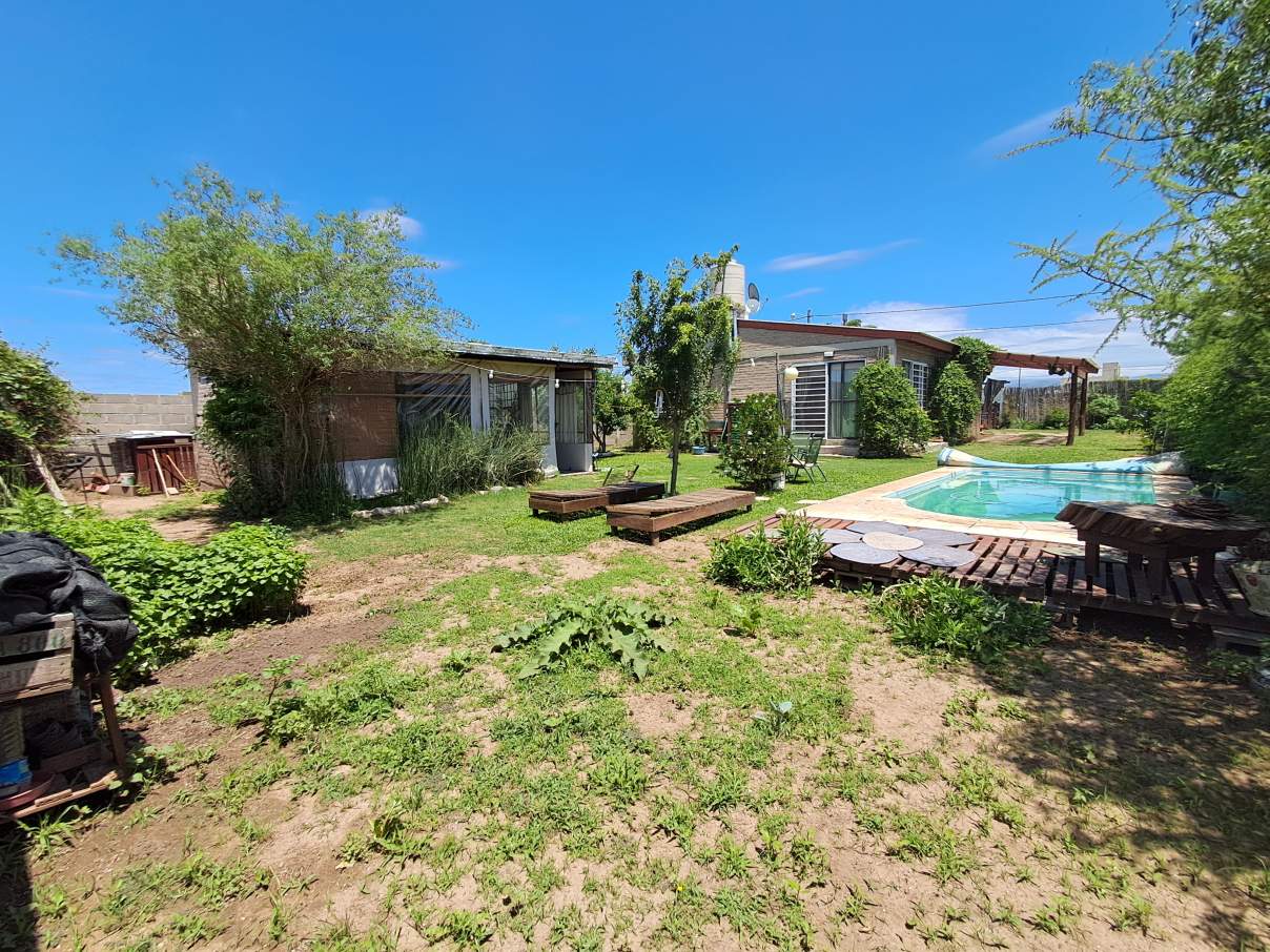 IMPECABLE - LUMINOSA Y CON PILETA -A 5K DE ALTA GRACIA !!!