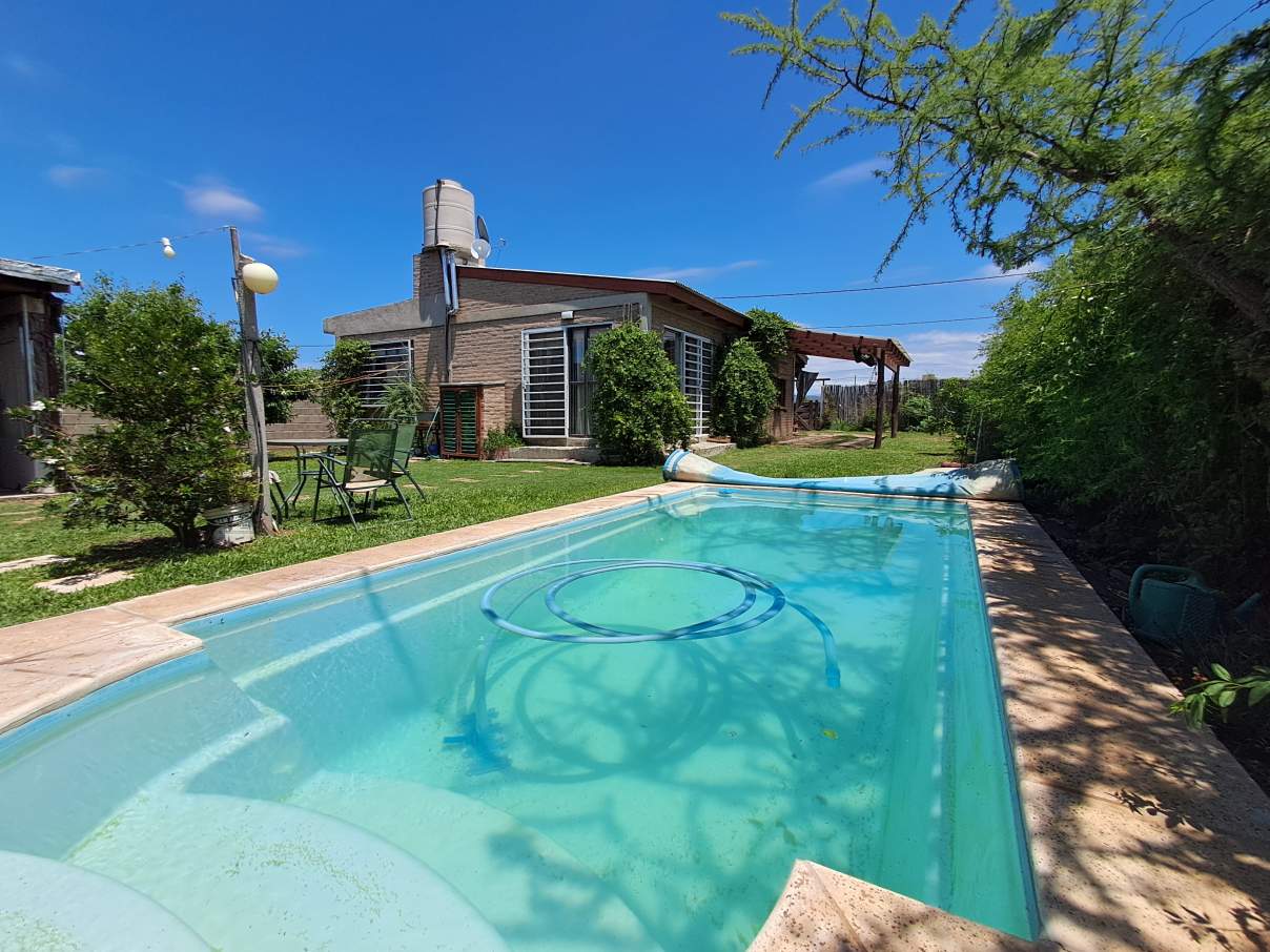 IMPECABLE - LUMINOSA Y CON PILETA -A 5K DE ALTA GRACIA !!!