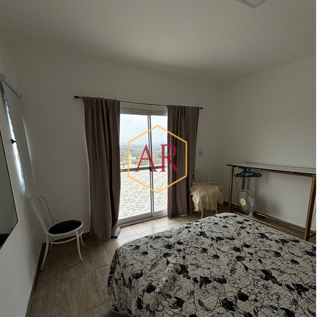 CABALANDO - HERMOSA CASA