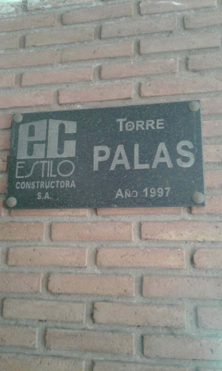 Depto Venta sobre Av Pueyrredon 675, (frente a Tribunales II). 6º piso c-balcon