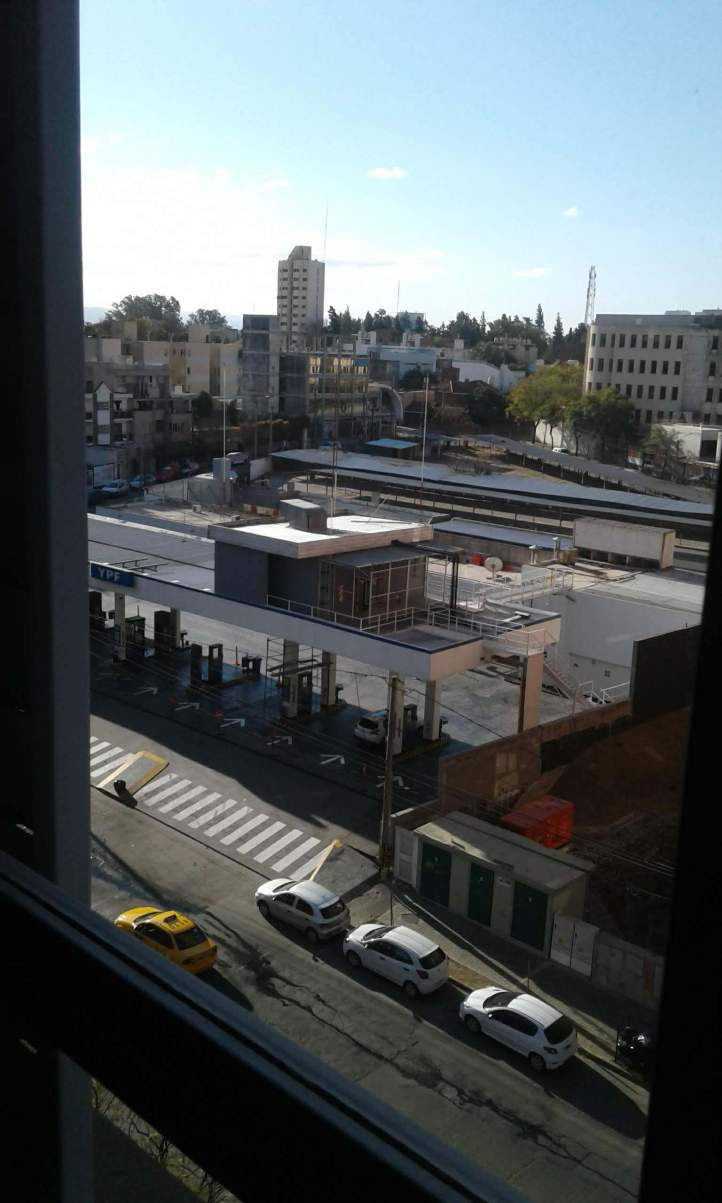 Depto Venta sobre Av Pueyrredon 675, (frente a Tribunales II). 6º piso c-balcon