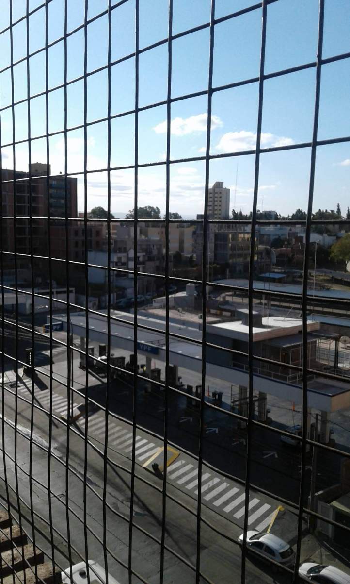 Depto Venta sobre Av Pueyrredon 675, (frente a Tribunales II). 6º piso c-balcon