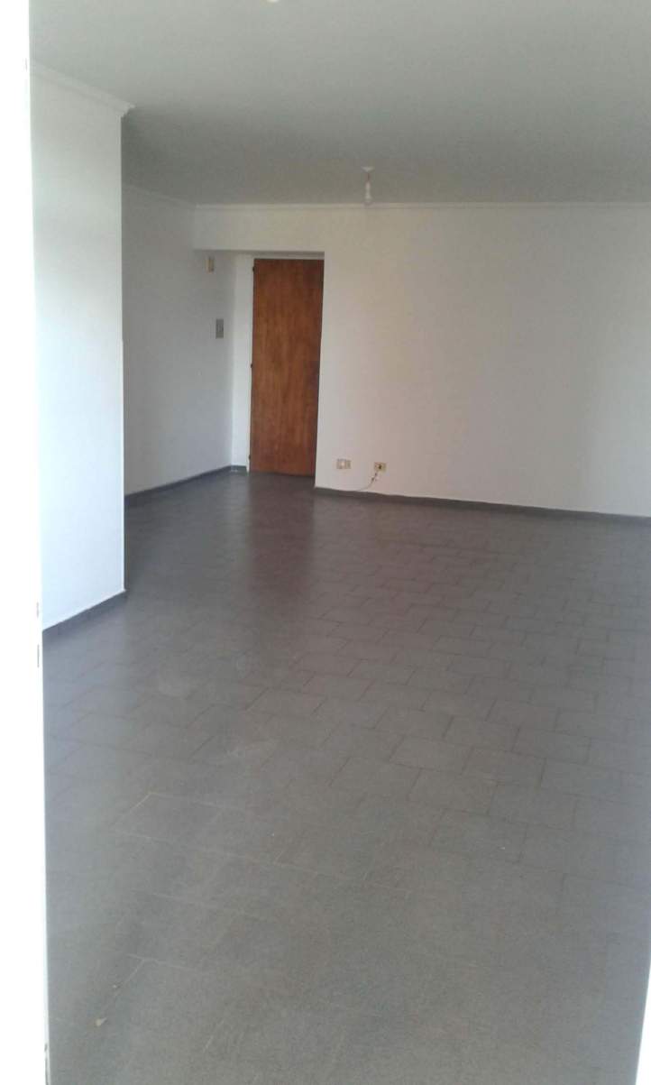 Depto Venta sobre Av Pueyrredon 675, (frente a Tribunales II). 6º piso c-balcon
