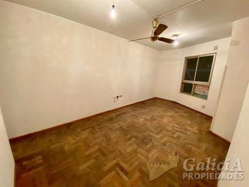 Depto Venta - 2 dorm, AMPLIO, Bº Alberdi - OPORTUNIDAD