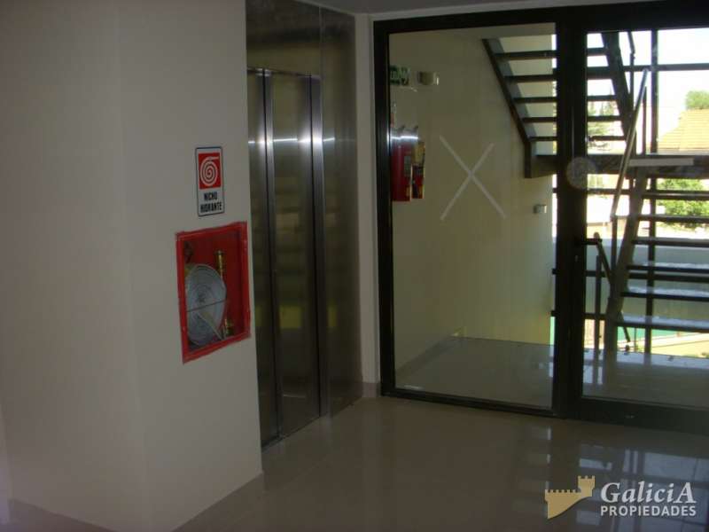 Exclusivo - Casonas del Cerro - 3 dorm c-garaje.