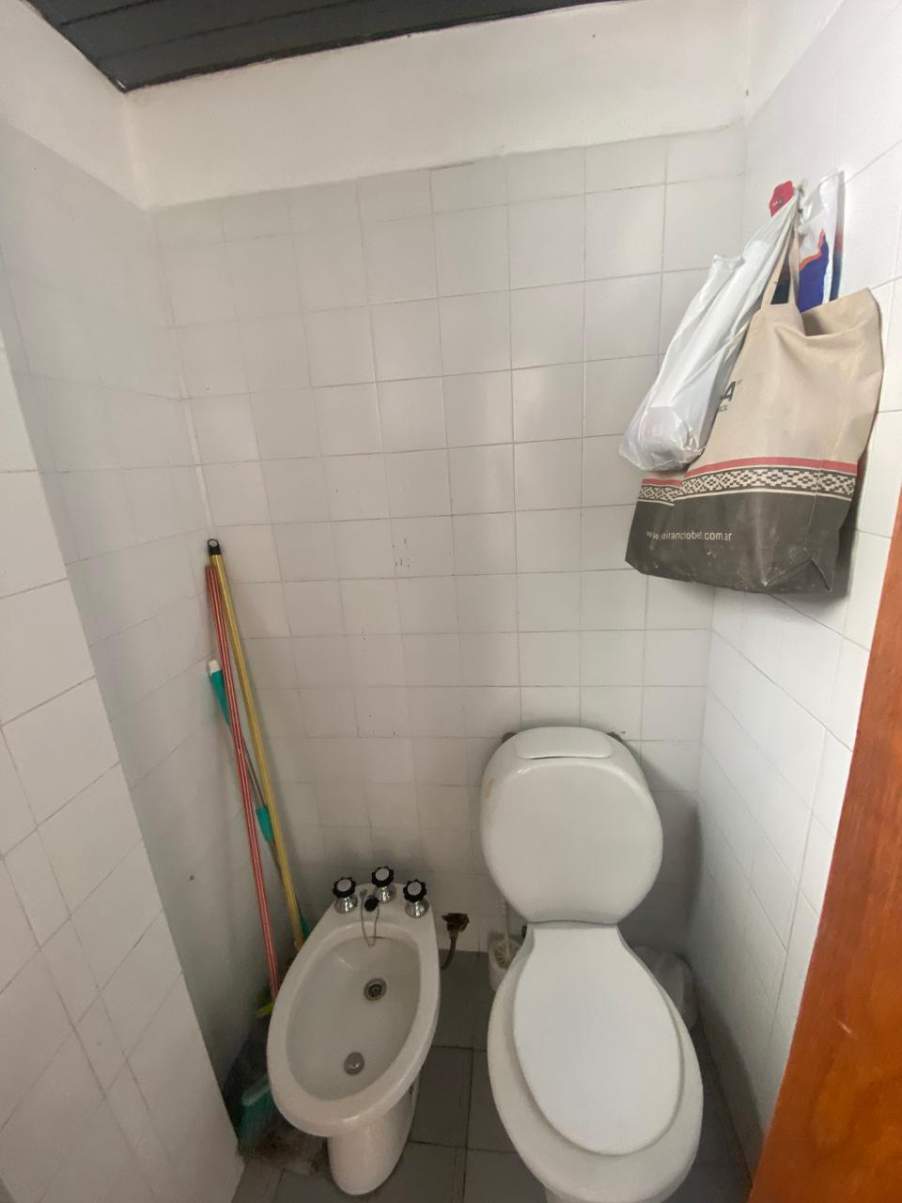 B CENTRO - OFICINA CON BAÑO PRIVADO - PASAJE MUÑOZ