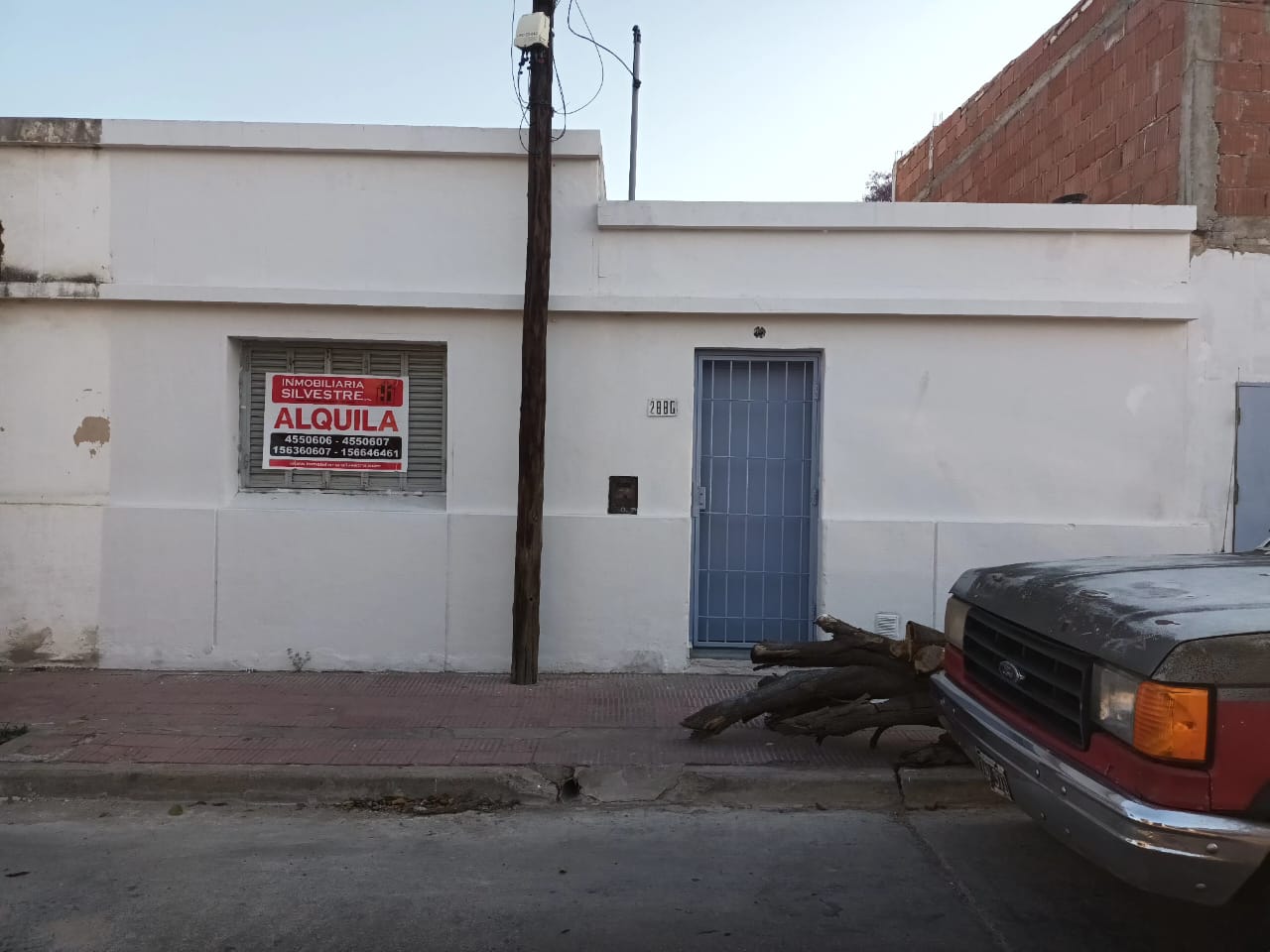 CASA EN ALQUILER EN BARRIO SARMIENTO