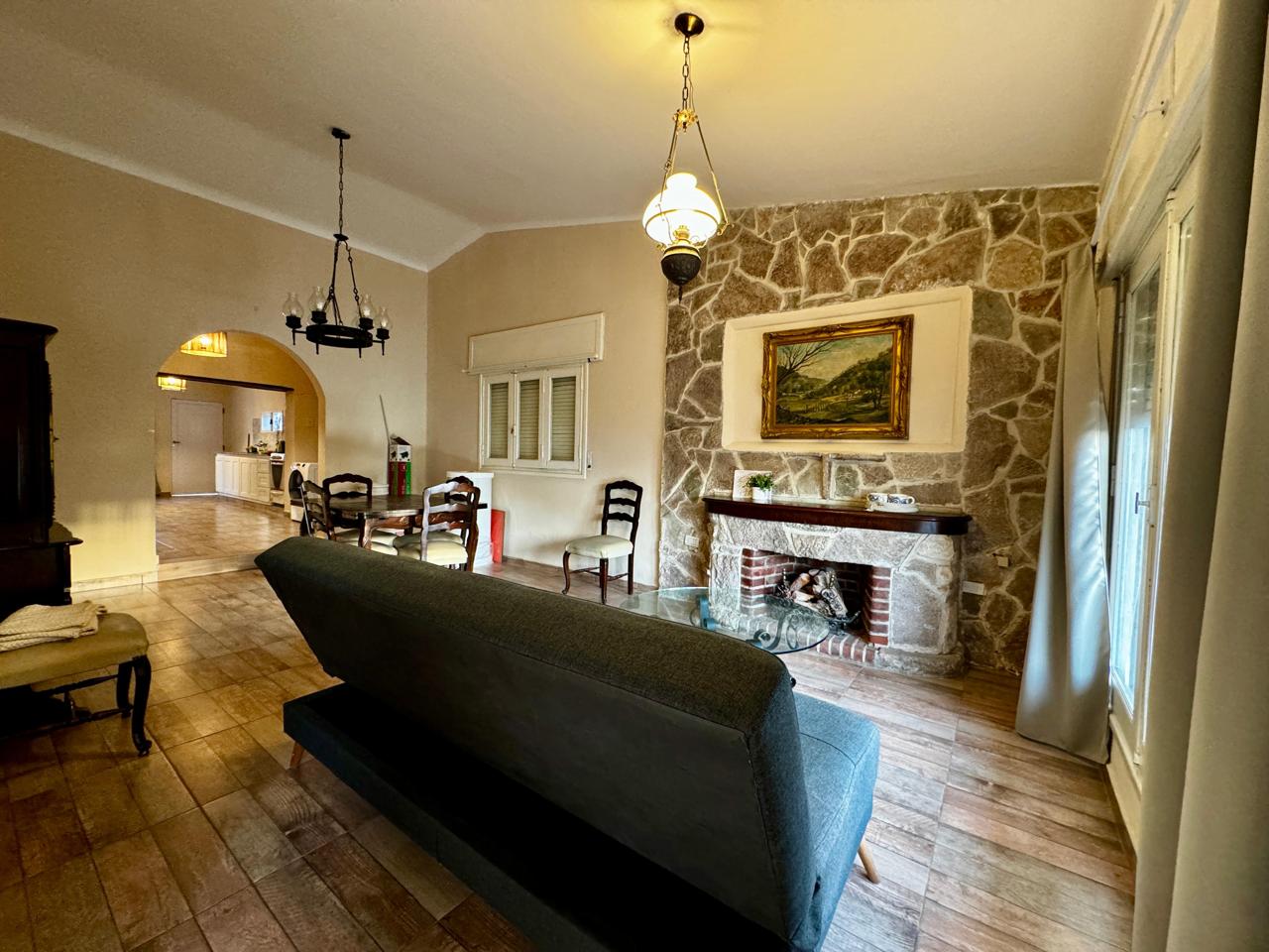 Casa en Venta en Paso de los Andes  Excelente Ubicación y Totalmente Refaccionada