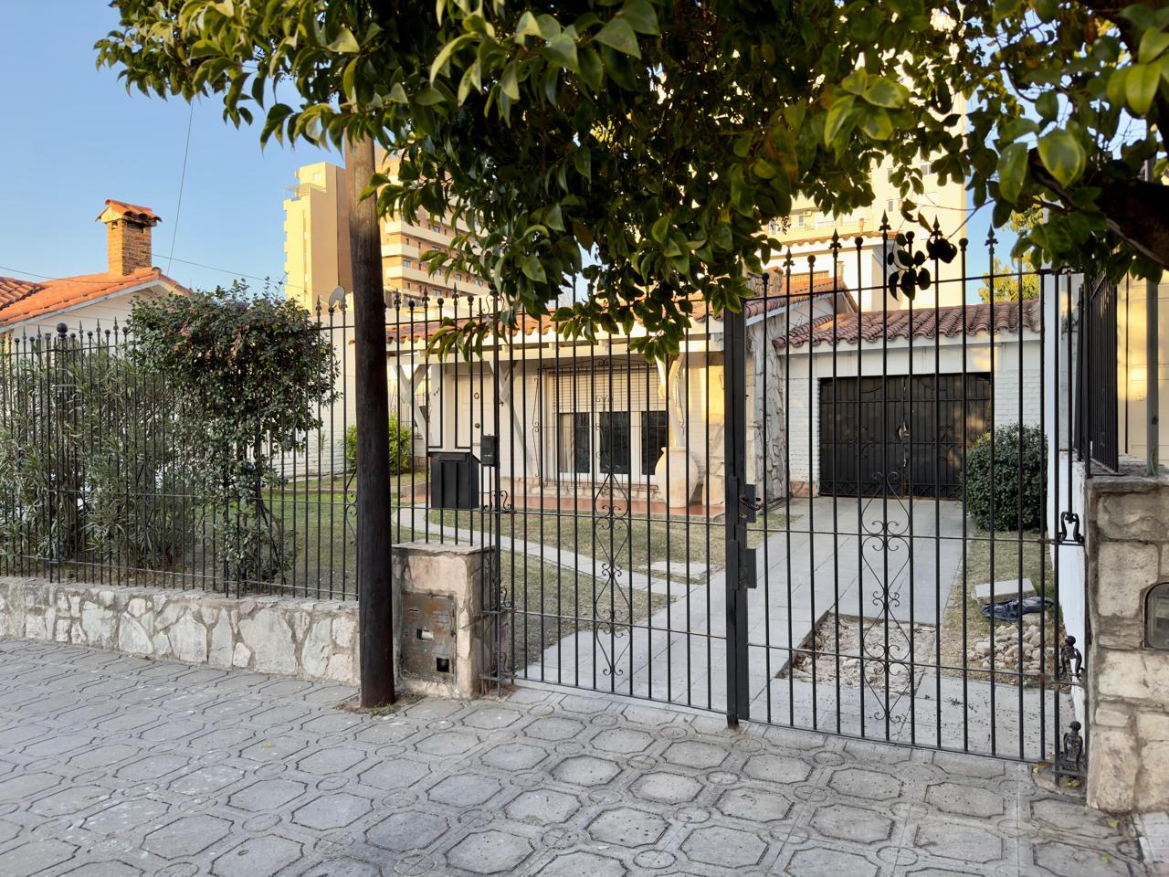 Casa en Venta en Paso de los Andes  Excelente Ubicación y Totalmente Refaccionada