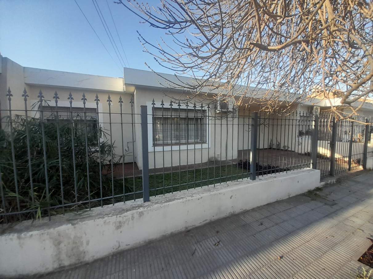 VENDO CASA APTO BANCOR