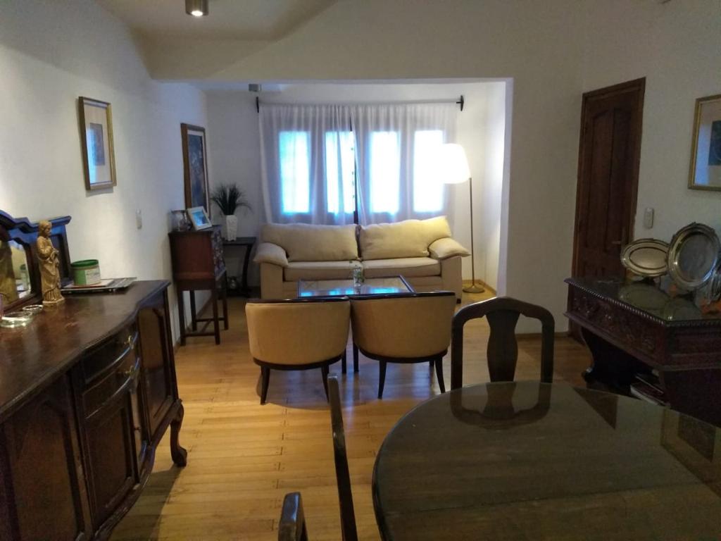OPORTUNIDAD CASA EN VENTA EN JARDIN ESPINOSA , UNA PLANTA. ESCUCHO OFERTAS