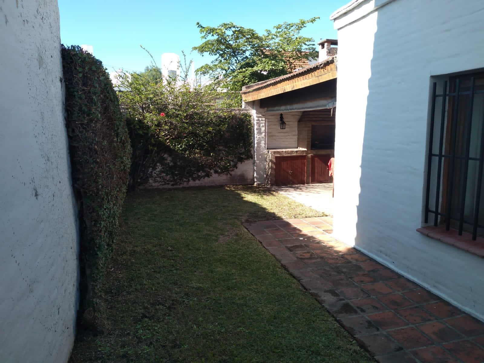 OPORTUNIDAD CASA EN VENTA EN JARDIN ESPINOSA , UNA PLANTA. ESCUCHO OFERTAS