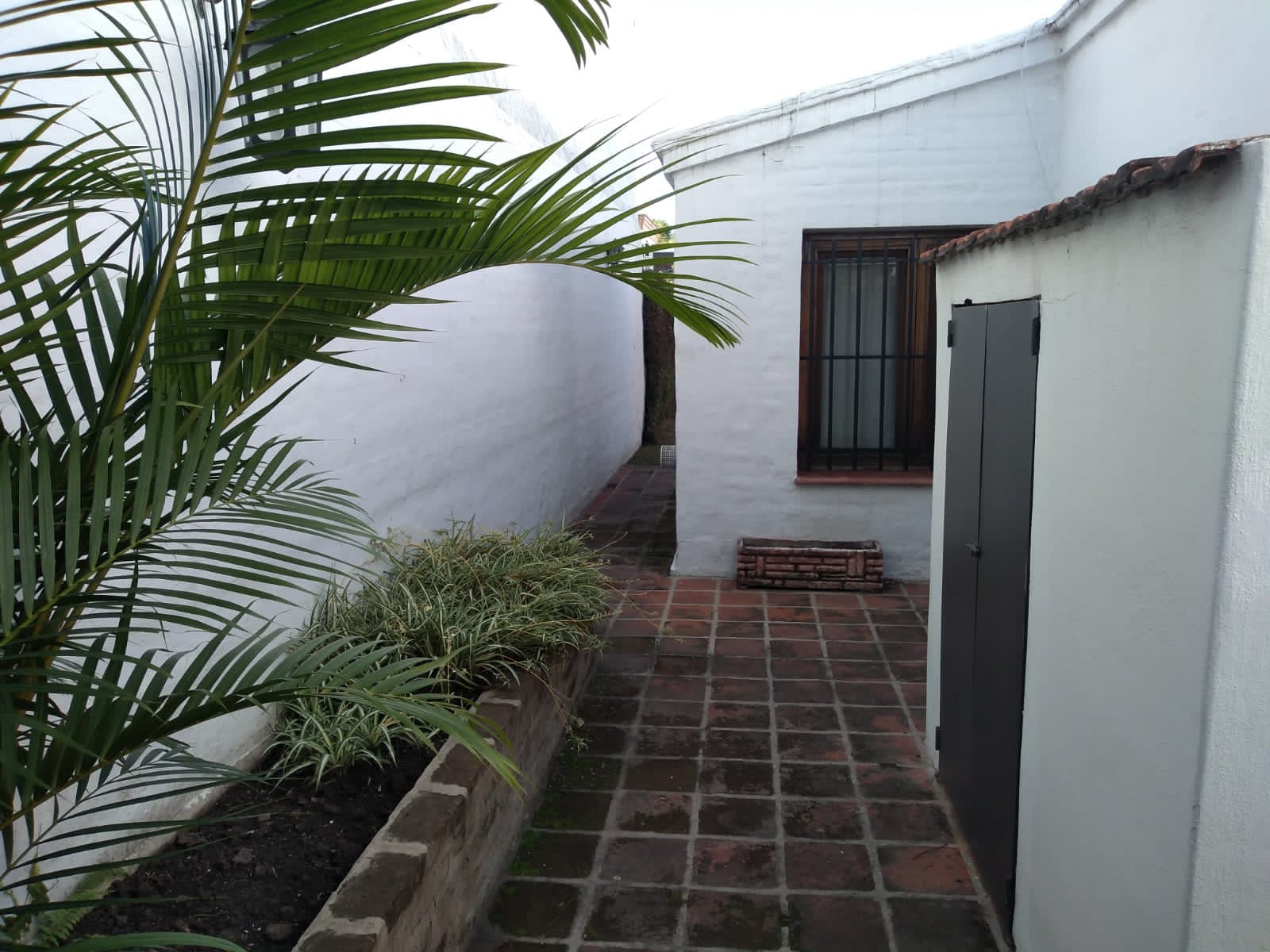OPORTUNIDAD CASA EN VENTA EN JARDIN ESPINOSA , UNA PLANTA. ESCUCHO OFERTAS