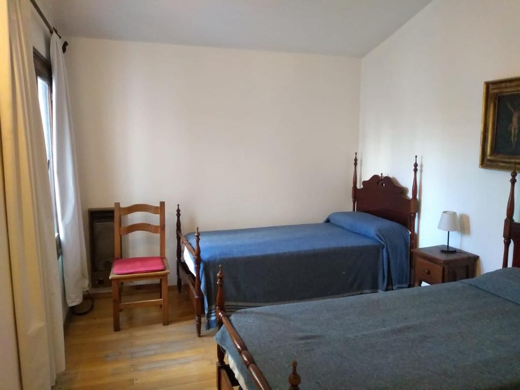 OPORTUNIDAD CASA EN VENTA EN JARDIN ESPINOSA , UNA PLANTA. ESCUCHO OFERTAS