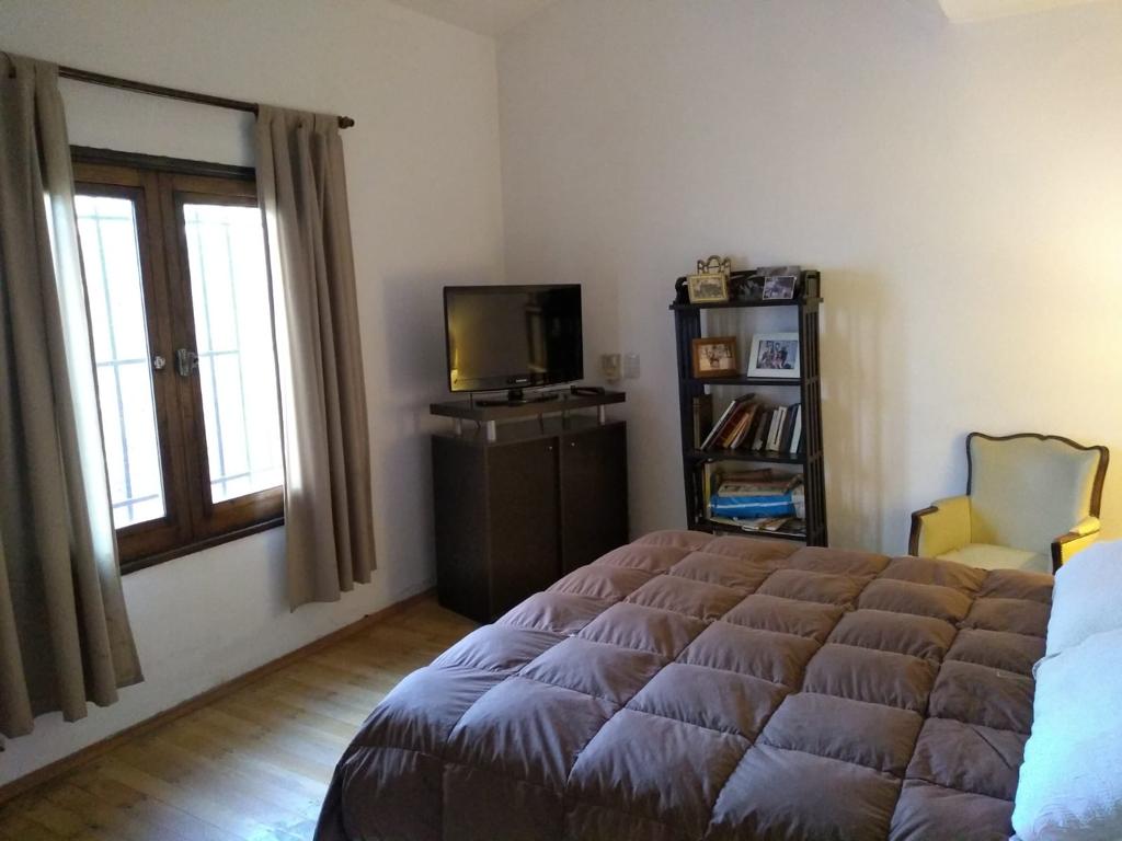 OPORTUNIDAD CASA EN VENTA EN JARDIN ESPINOSA , UNA PLANTA. ESCUCHO OFERTAS