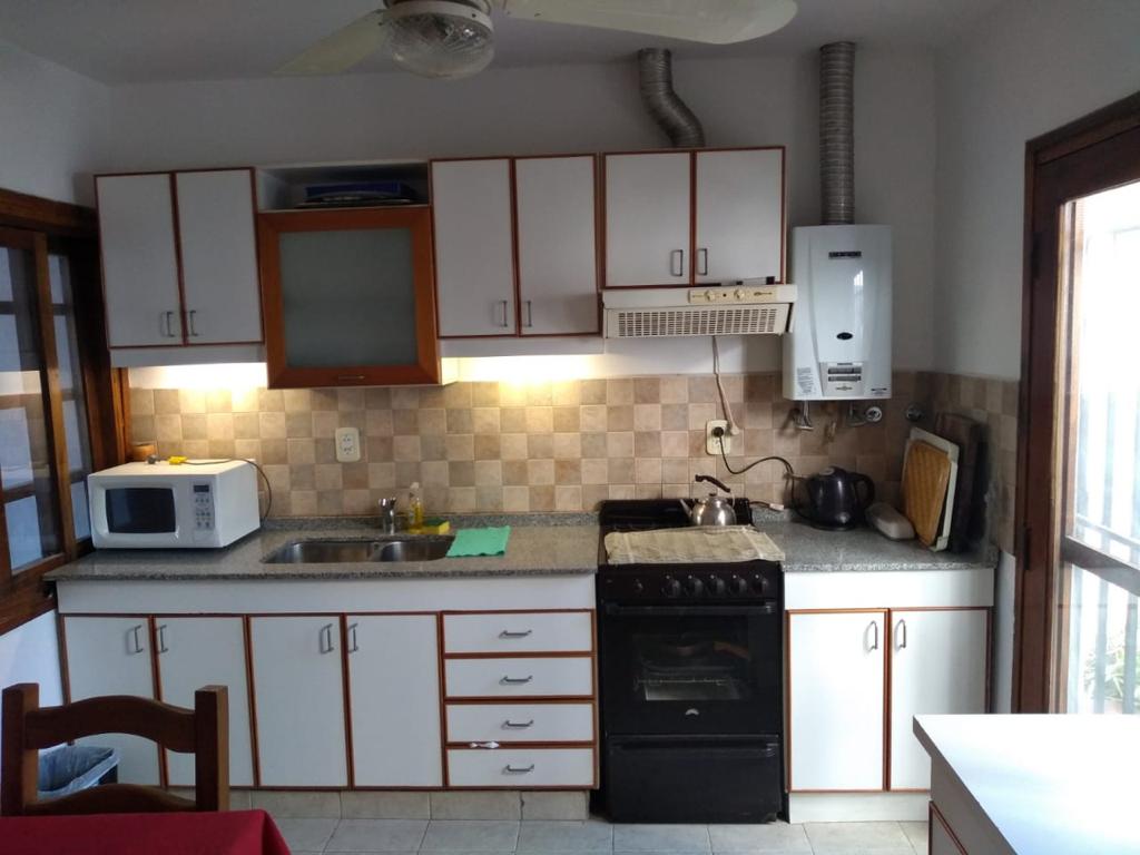 OPORTUNIDAD CASA EN VENTA EN JARDIN ESPINOSA , UNA PLANTA. ESCUCHO OFERTAS