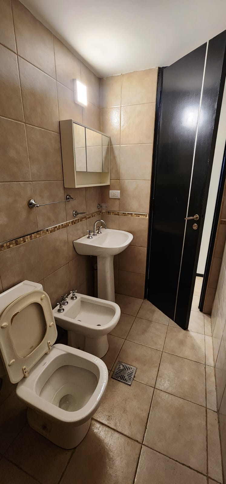 1 dormitorio en PB con patio, baulera y cochera - Alto Alberdi!!!