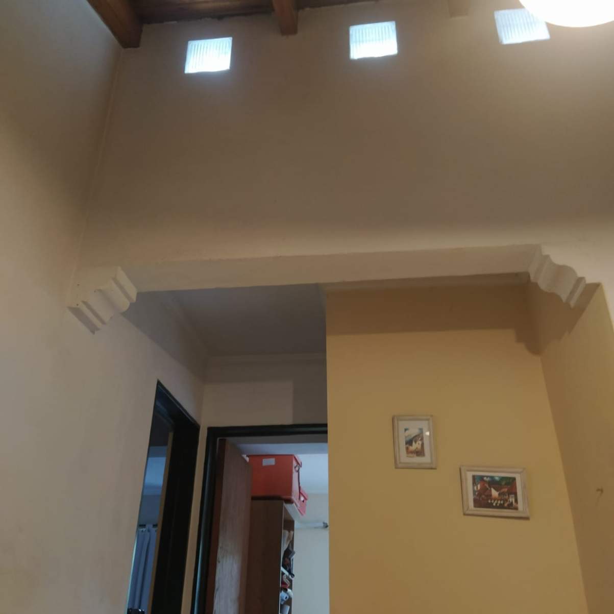 Dúplex de tres dormitorios con cochera - Barrio Uritorco - (alt. Duarte Quiros 3900)
