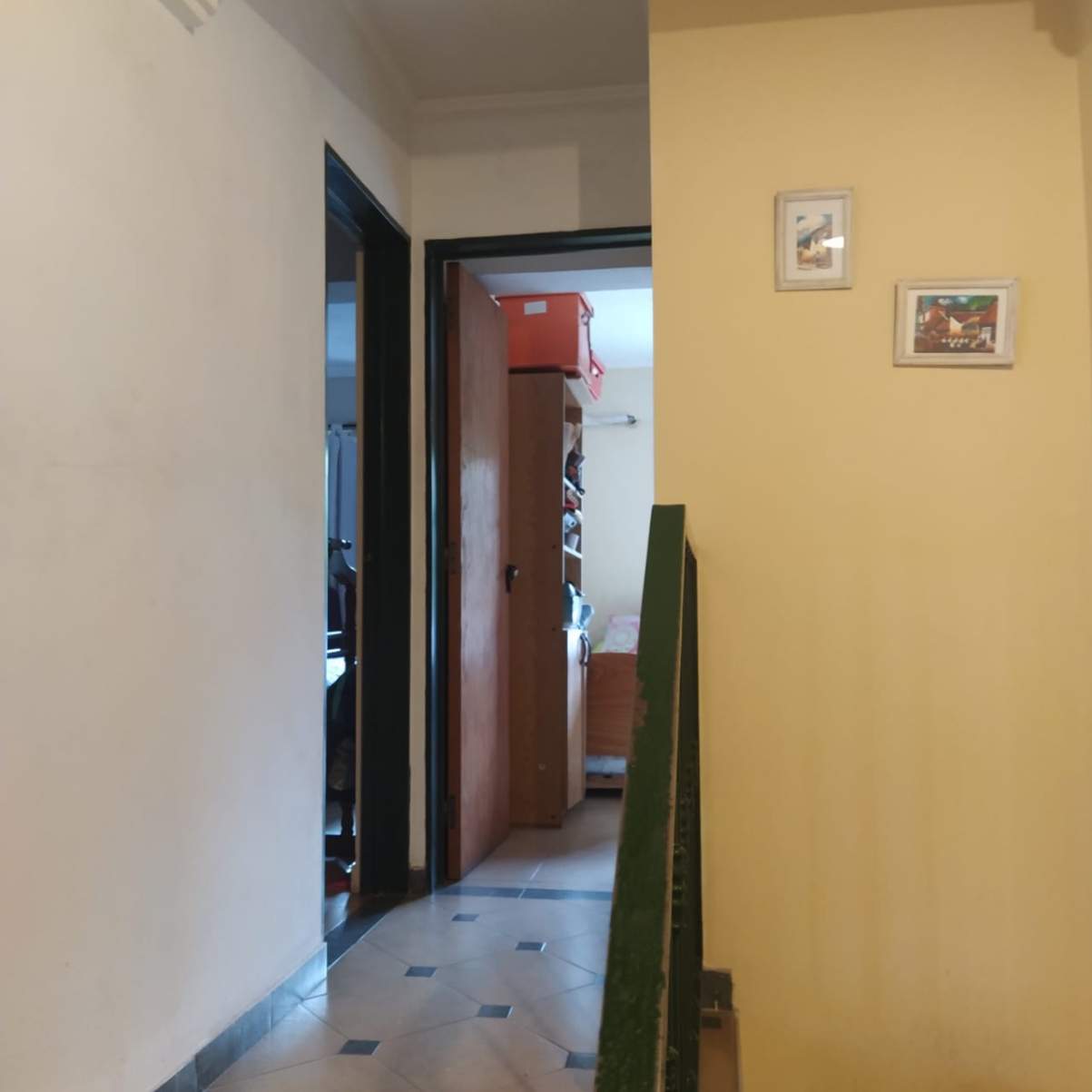 Dúplex de tres dormitorios con cochera - Barrio Uritorco - (alt. Duarte Quiros 3900)