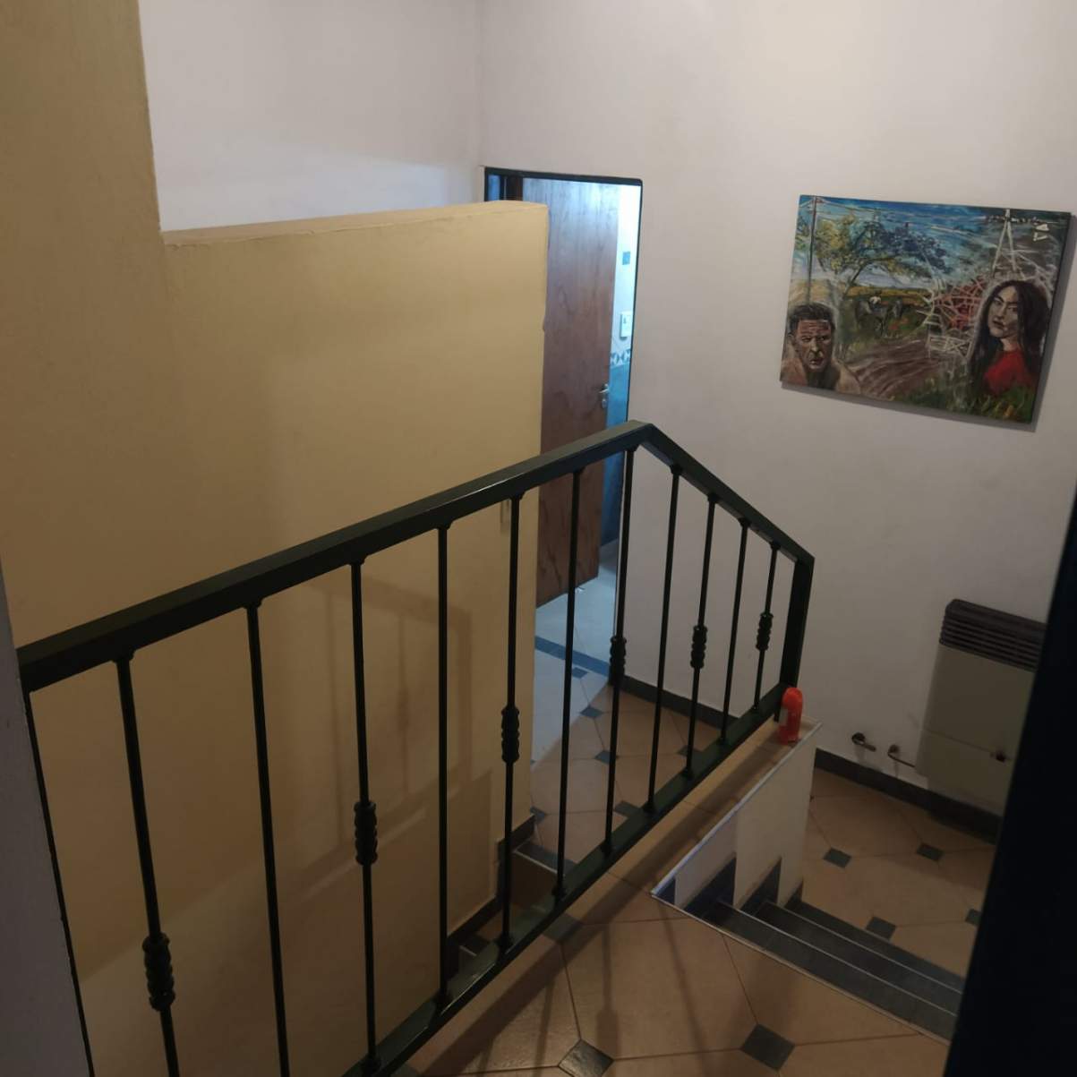 Dúplex de tres dormitorios con cochera - Barrio Uritorco - (alt. Duarte Quiros 3900)