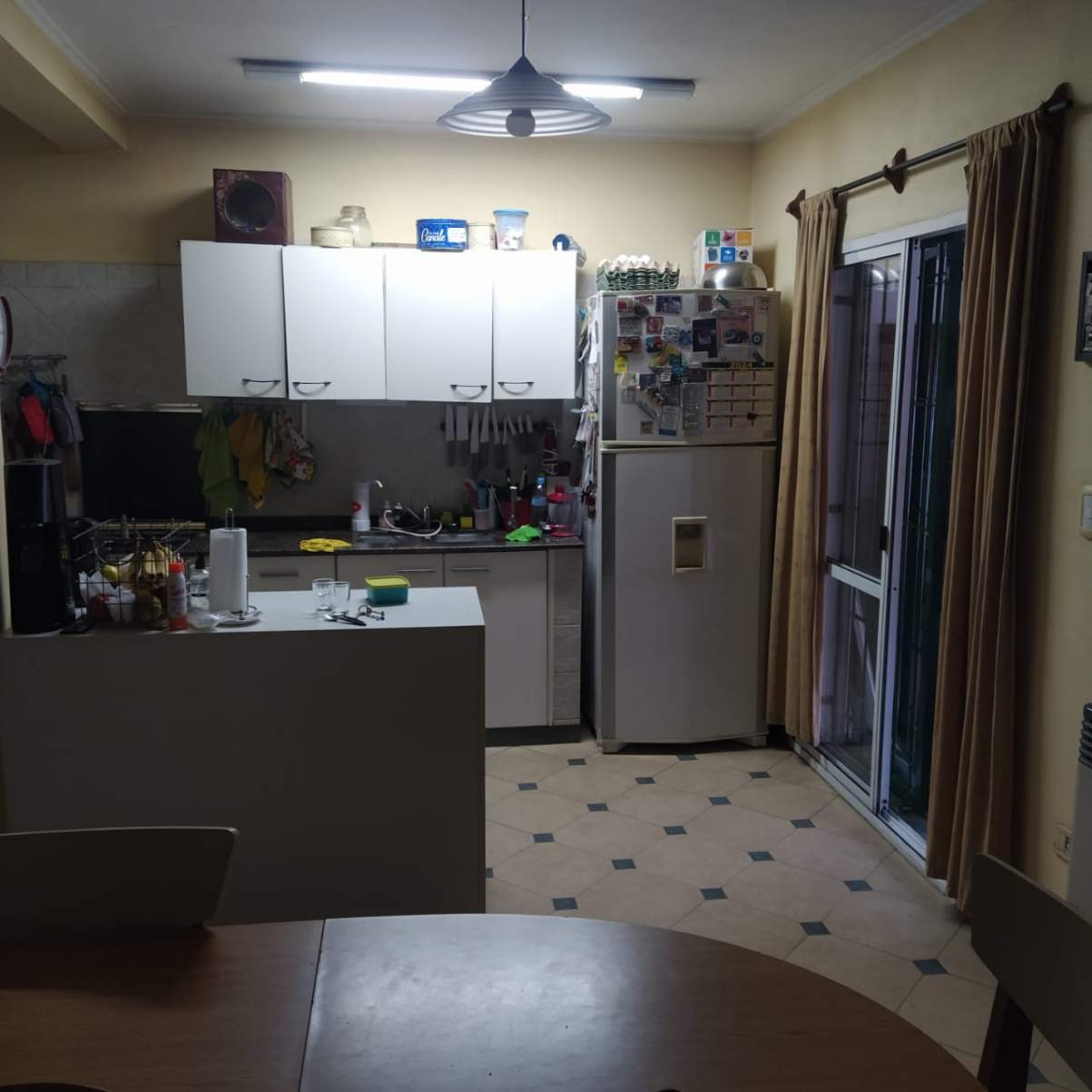 Dúplex de tres dormitorios con cochera - Barrio Uritorco - (alt. Duarte Quiros 3900)