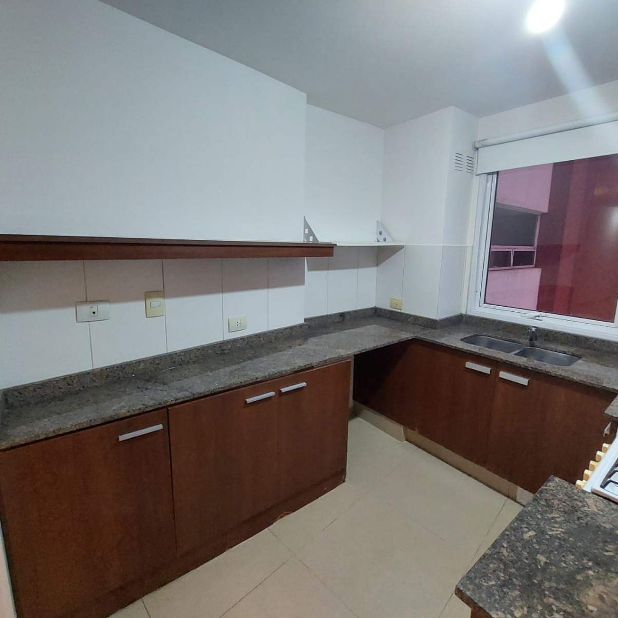 VENDE DPTO 2 DORM ALTA CORDOBA FRENTE A PLAZA RIVADAVIA