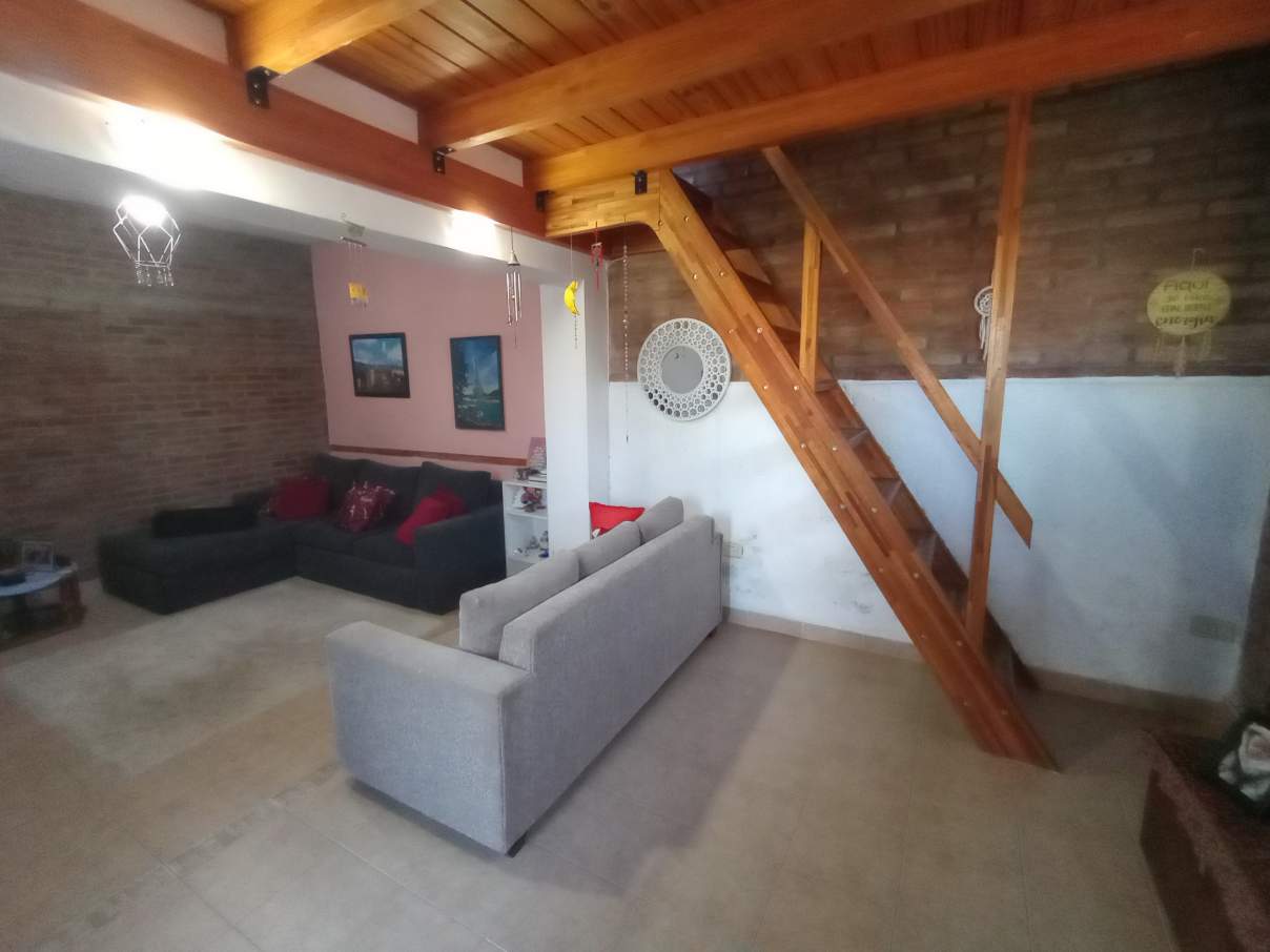 SE VENDE CASA DE 3 DORMITORIOS BANDA NORTE RIO CUARTO APPTO BANCOR (APROBADO)
