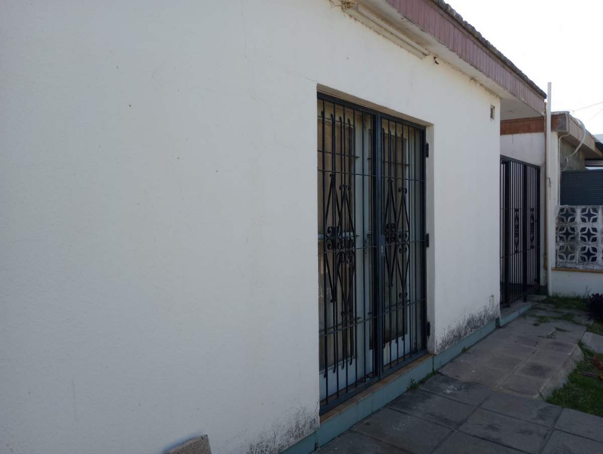 Ok VENDO Casa 2 Dorm. Mas Casa 3 Dorm. Barrio Los Gigantes