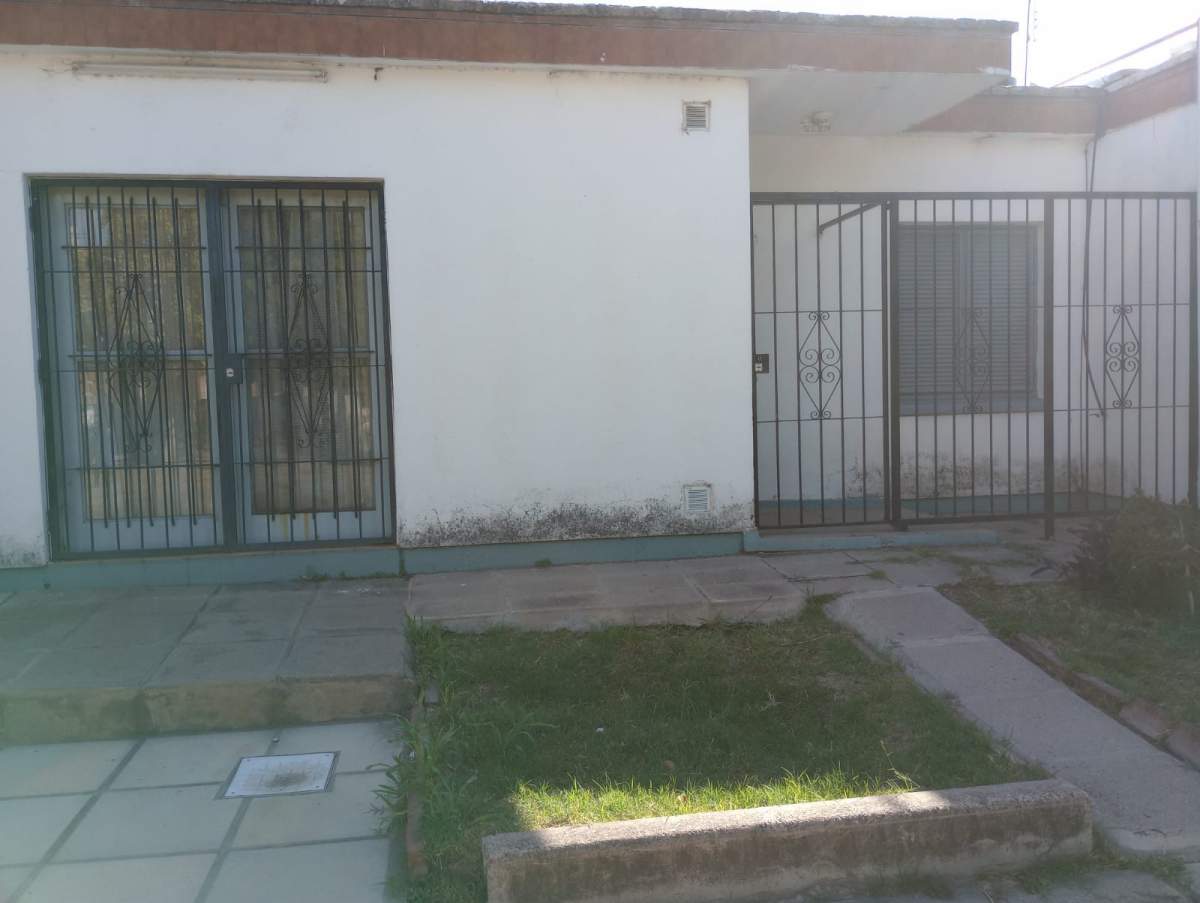 Ok VENDO Casa 2 Dorm. Mas Casa 3 Dorm. Barrio Los Gigantes