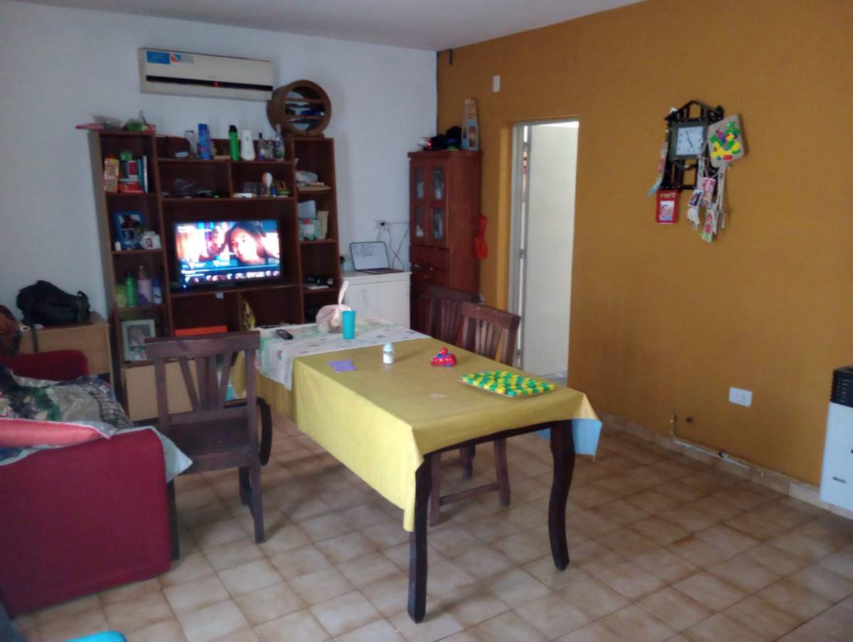 Ok VENDO Casa 2 Dorm. Mas Casa 3 Dorm. Barrio Los Gigantes