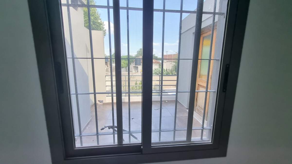 APTO BANCOR Vendo Casa 3 Dorm con Pileta Solares de Santa Maria 3