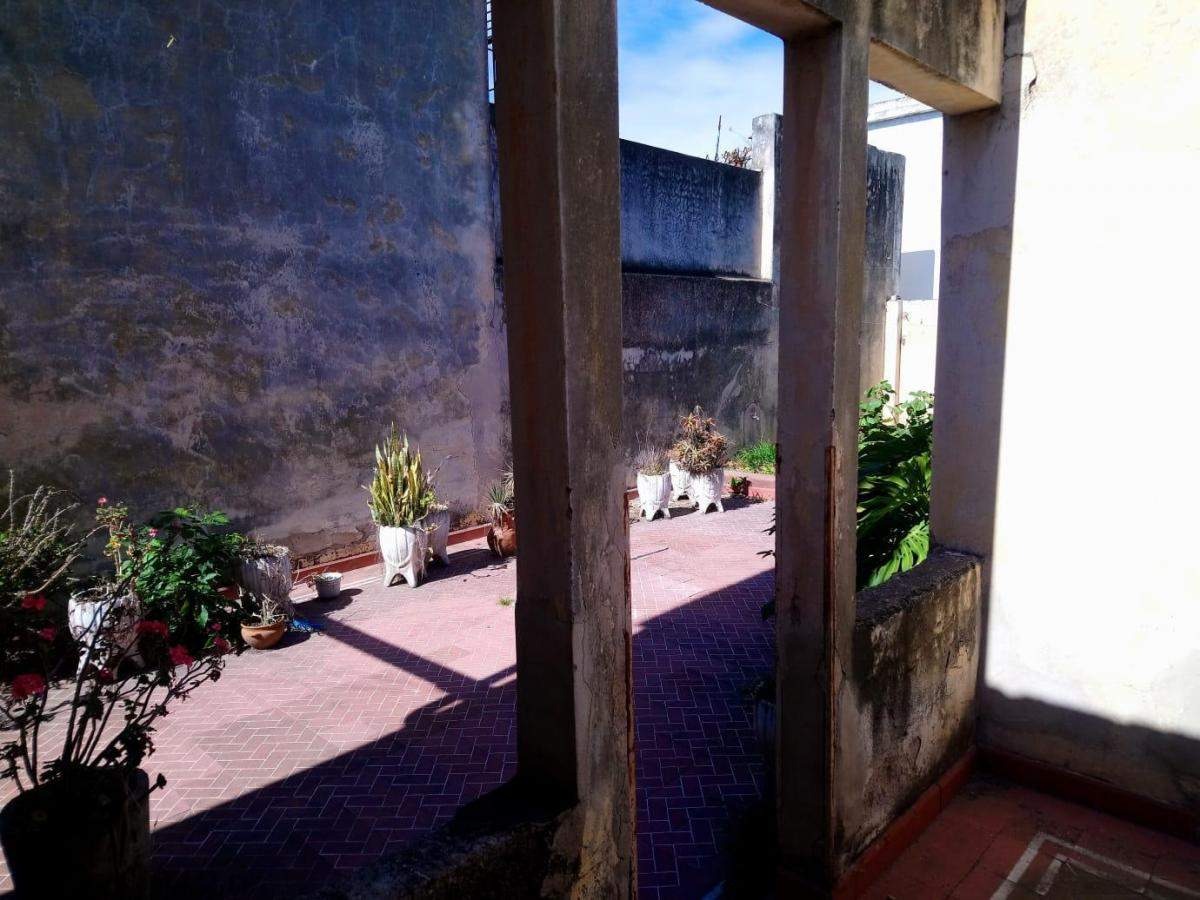 VENDO CASA A RECICLAR  O LOTE A DEMOLER 4 PISOS