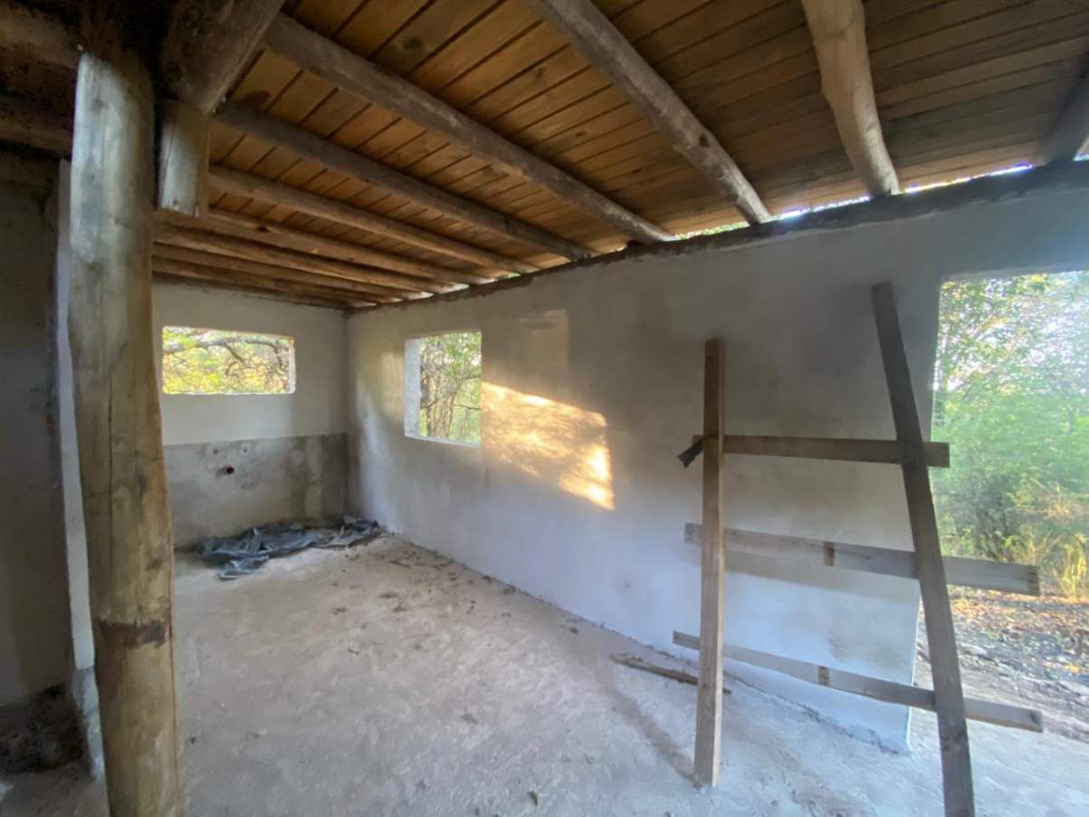 VENDO CABAÑA A TERMINAR EN SALSIPUEDES (VILLA SILVINA) CON ESCRITURA U$S 25.000