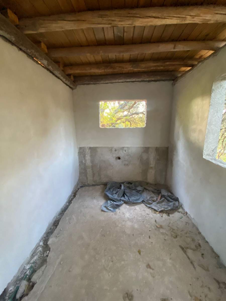 VENDO CABAÑA A TERMINAR EN SALSIPUEDES (VILLA SILVINA) CON ESCRITURA U$S 25.000