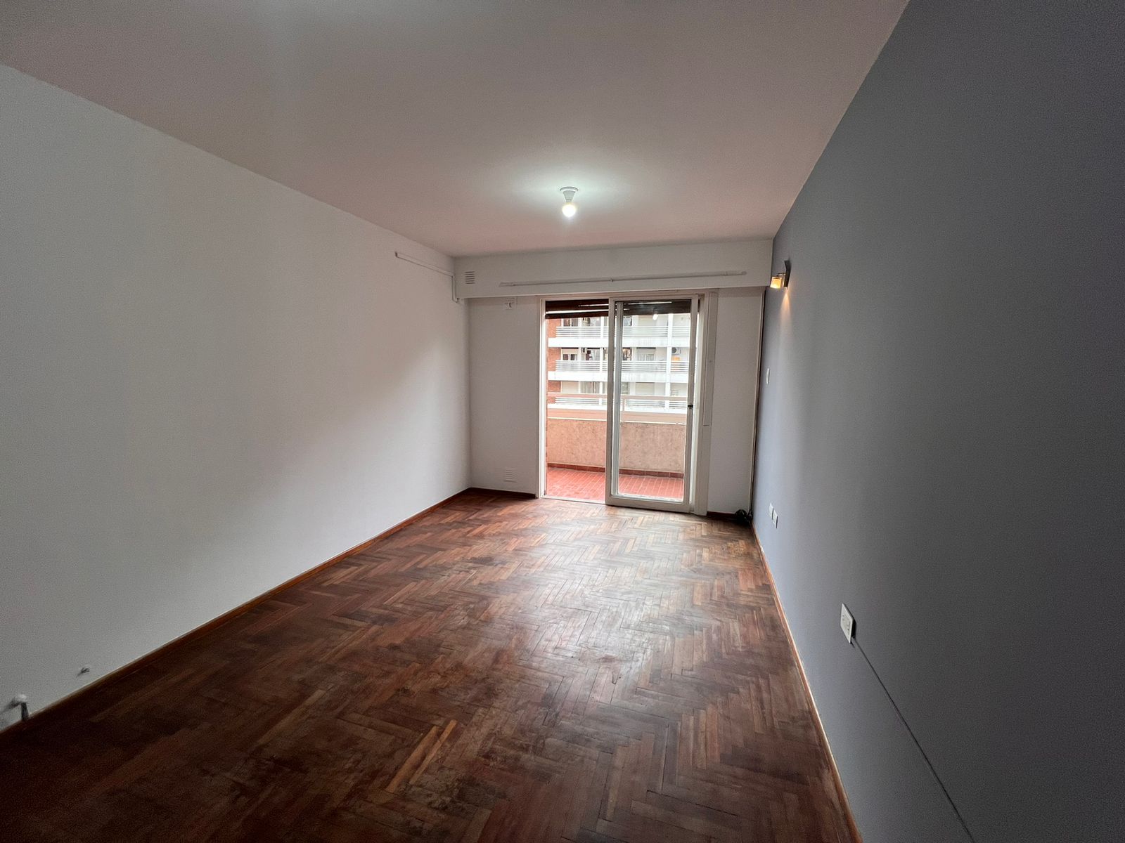 VENTA DEPARTAMENTO 2 DORMITORIOS 2 BAÑOS - BALCON - NVA CORDOBA