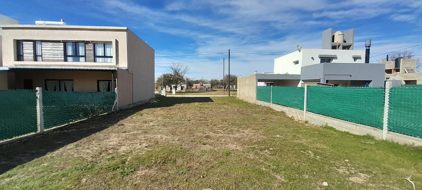 VENTA. LOTE TERRENO 350M2. TEJAS 4. SEGURIDAD 24HS. MALAGUEÑO. CÓRDOBA.
