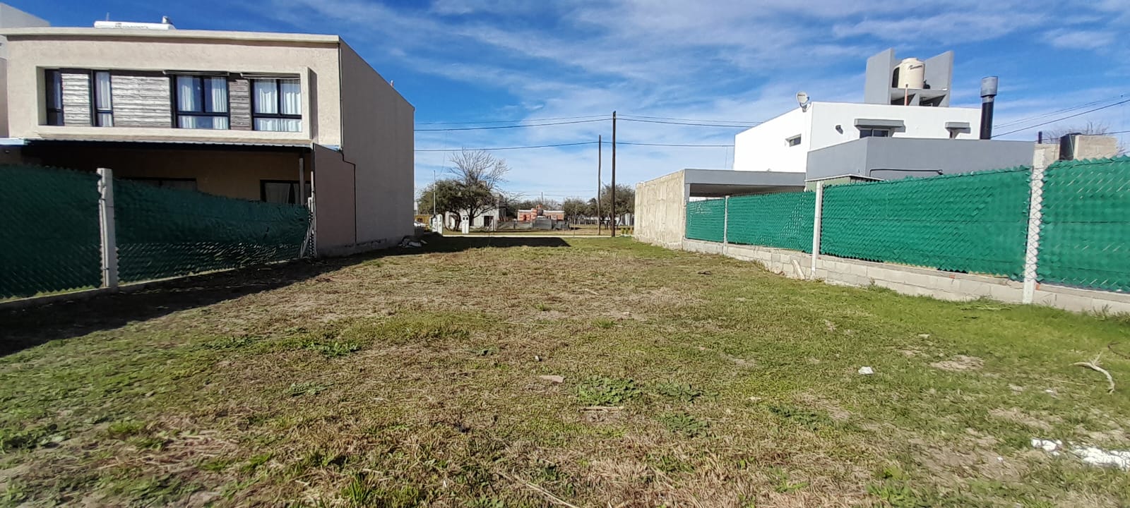 VENTA. LOTE TERRENO 350M2. TEJAS 4. SEGURIDAD 24HS. MALAGUEÑO. CÓRDOBA.