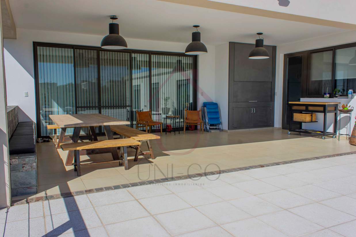 VENTA CASA 3 HABITACIONES PILETA COUNTRY LA PANKANA LA CALERA CÓRDOBA
