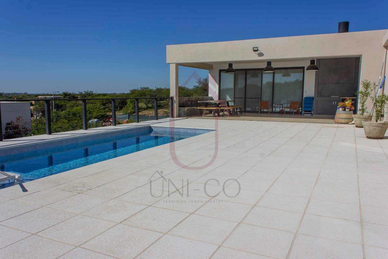 VENTA CASA 3 HABITACIONES PILETA COUNTRY LA PANKANA LA CALERA CÓRDOBA