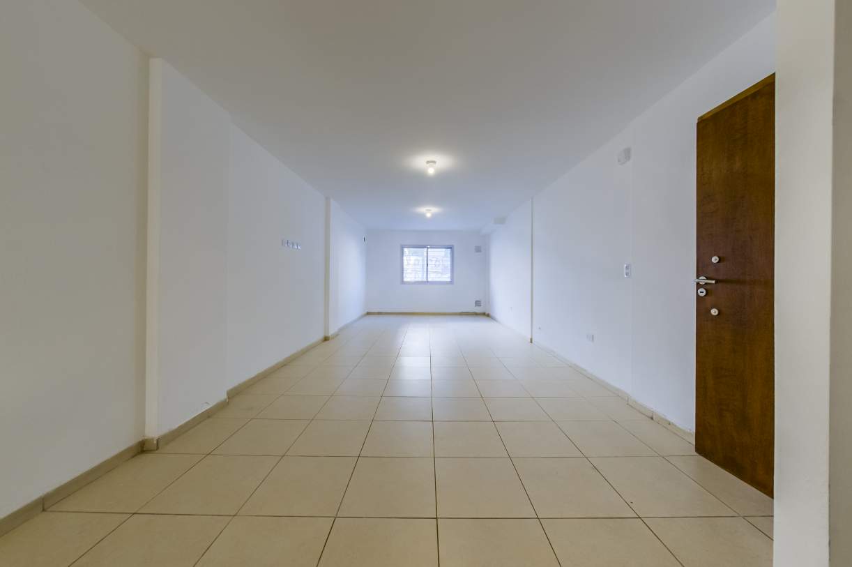 VENTA. DEPARTAMENTO A ESTRENAR. 2 DORM. PATIO CON PASTO. ALBERDI. CÓRDOBA