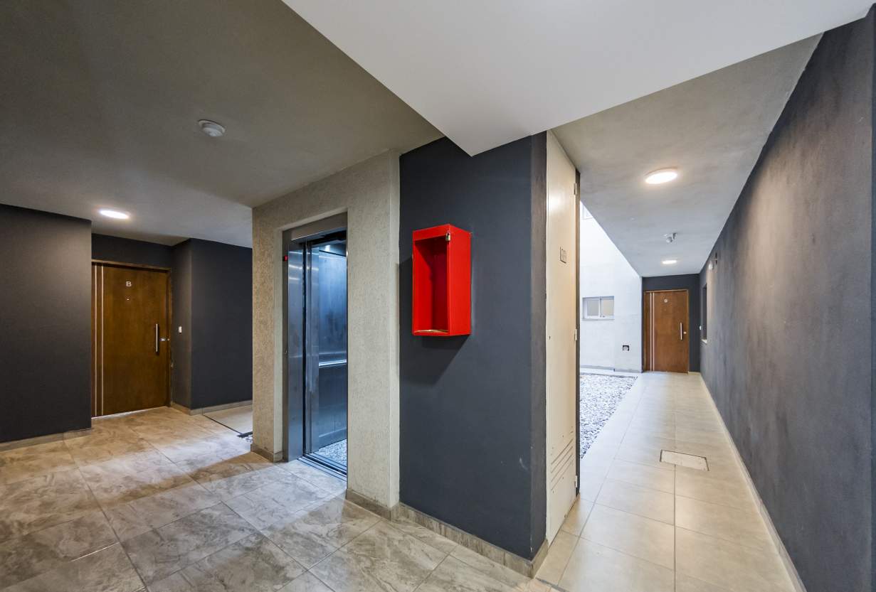 VENTA. DEPARTAMENTO A ESTRENAR. 2 DORMITORIOS. BALCÓN CON ASADOR. ALBERDI. CÓRDOBA.