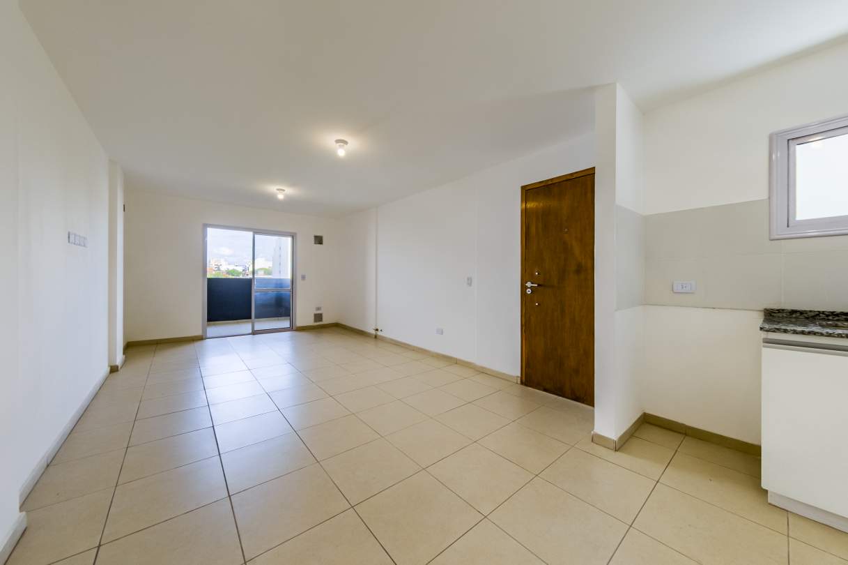 VENTA. DEPARTAMENTO A ESTRENAR. 2 DORMITORIOS. BALCÓN CON ASADOR. ALBERDI. CÓRDOBA.
