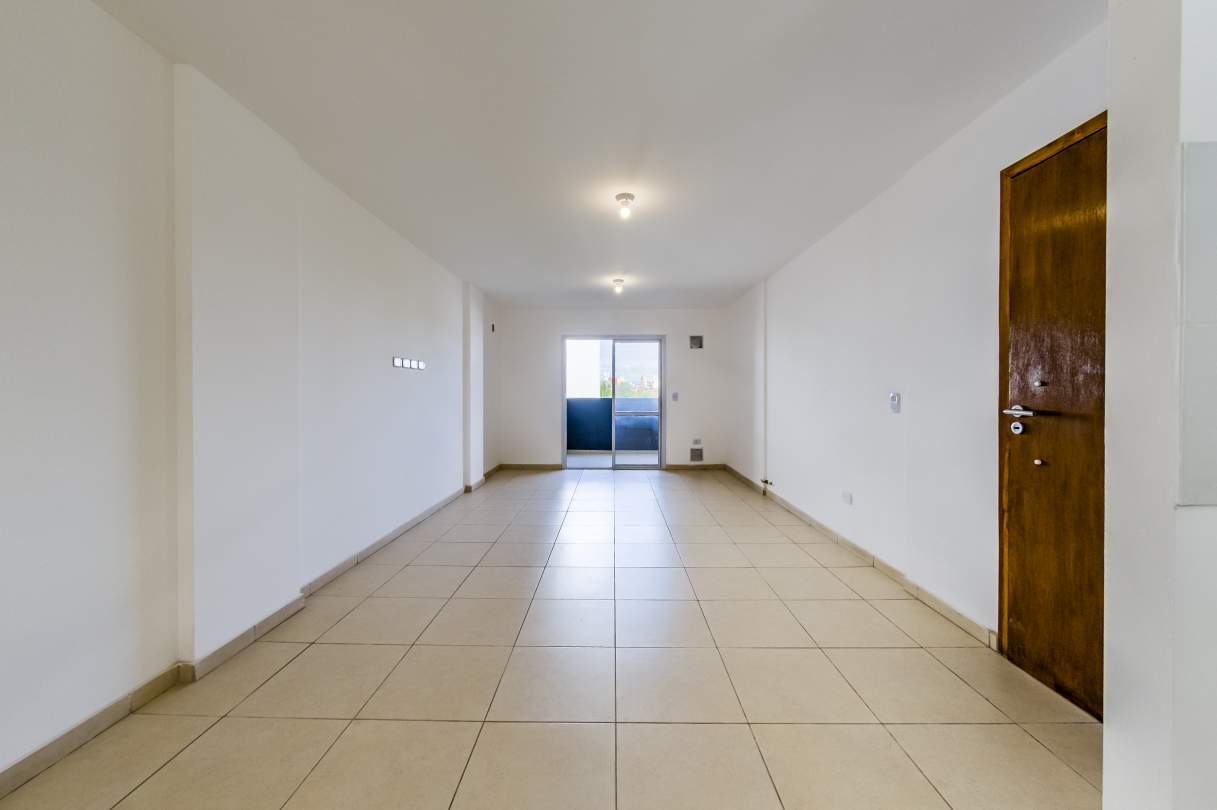 VENTA. DEPARTAMENTO A ESTRENAR. 2 DORMITORIOS. BALCÓN CON ASADOR. ALBERDI. CÓRDOBA.