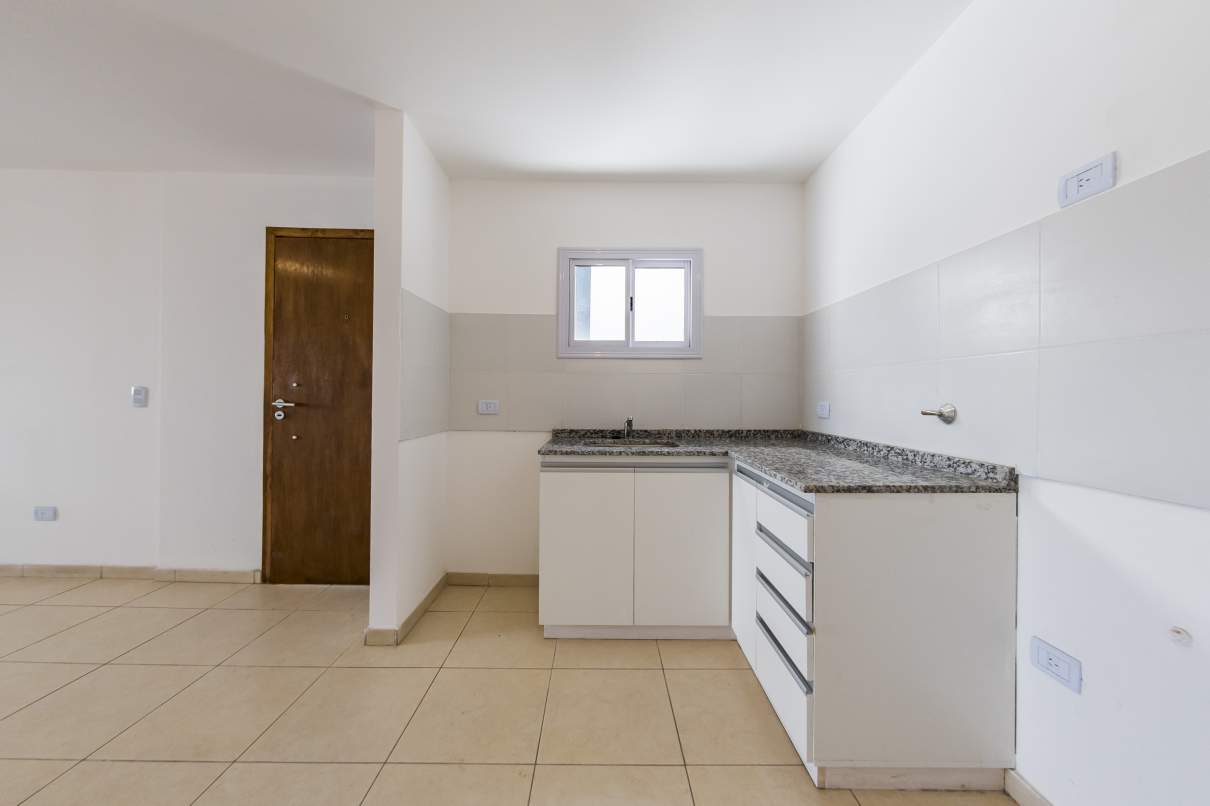 VENTA. DEPARTAMENTO A ESTRENAR. 2 DORMITORIOS. BALCÓN CON ASADOR. ALBERDI. CÓRDOBA.
