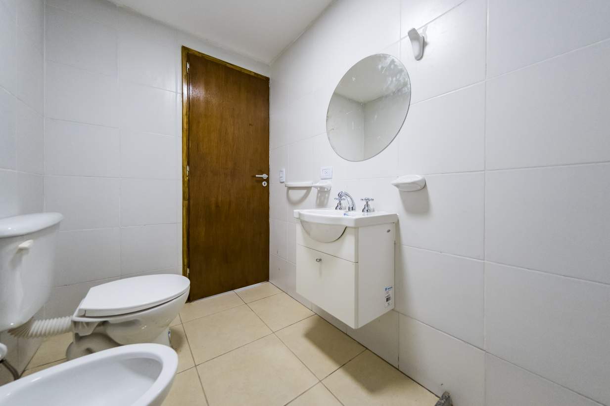 VENTA. DEPARTAMENTO A ESTRENAR. 2 DORMITORIOS. BALCÓN CON ASADOR. ALBERDI. CÓRDOBA.