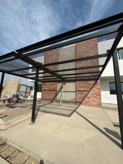 Amplio Duplex 3 Dormitorios en Distrito Sur